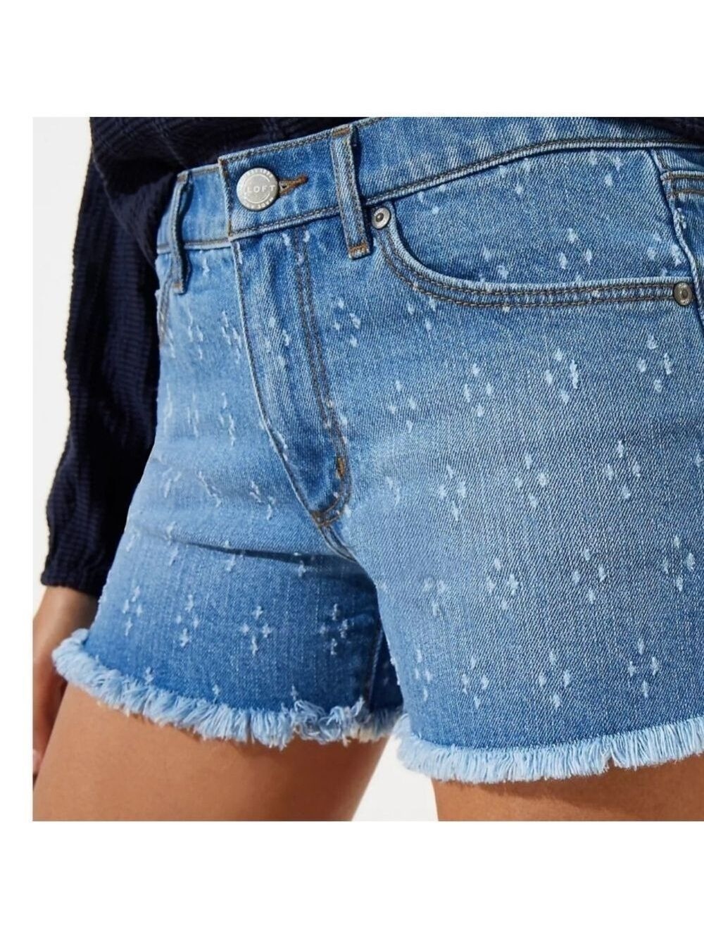 LOFT CUT OFF MID RISE DENIM SHORTS BOTANIC BLUE WASH SIZE 27 NWOT - Picture 4 of 8